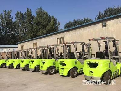 高效便捷，助力物流——长安叉车出租与集装箱租赁服务的完美结合